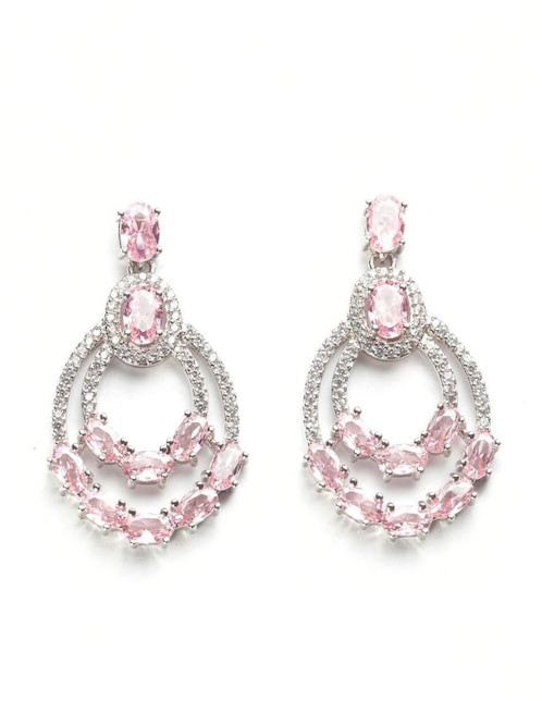 Aretes largos Yoiko Brillanza con acabado baño rodio zirconia