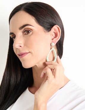 Aretes Chico's con acabado esmaltado