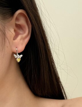 Aretes de abeja Yoiko María de plata P 925 con acabado baño rodio zirconia