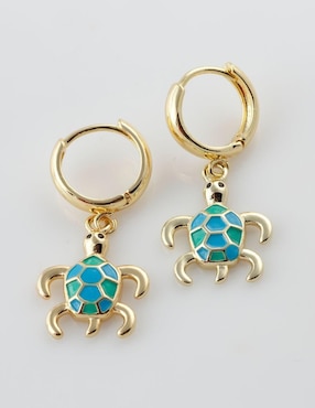 Aretes cortos de tortuga Yoiko Turtalys baño de oro 18 k