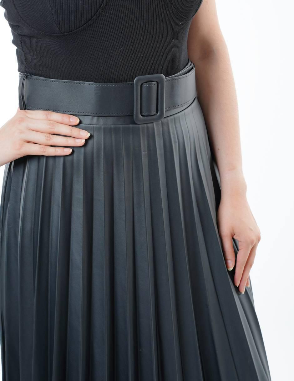 "falda/falda short" midi look at me "de" vinipiel "a la" (si aplica) cintura