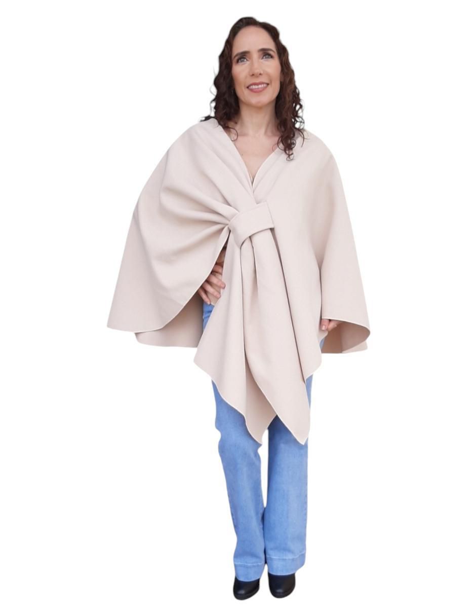 Capa para mujer 1