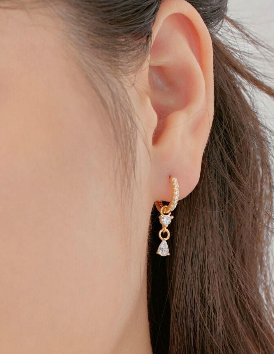 Aretes de gota Anna de plata P 925 con acabado baño de oro zirconia 5