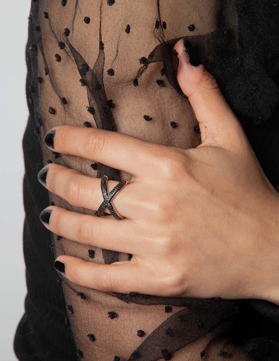 Anillo "de (si aplica)" cruz yoiko nexo no aplica sin kilataje "de" aleación de metal zirconia baño oro