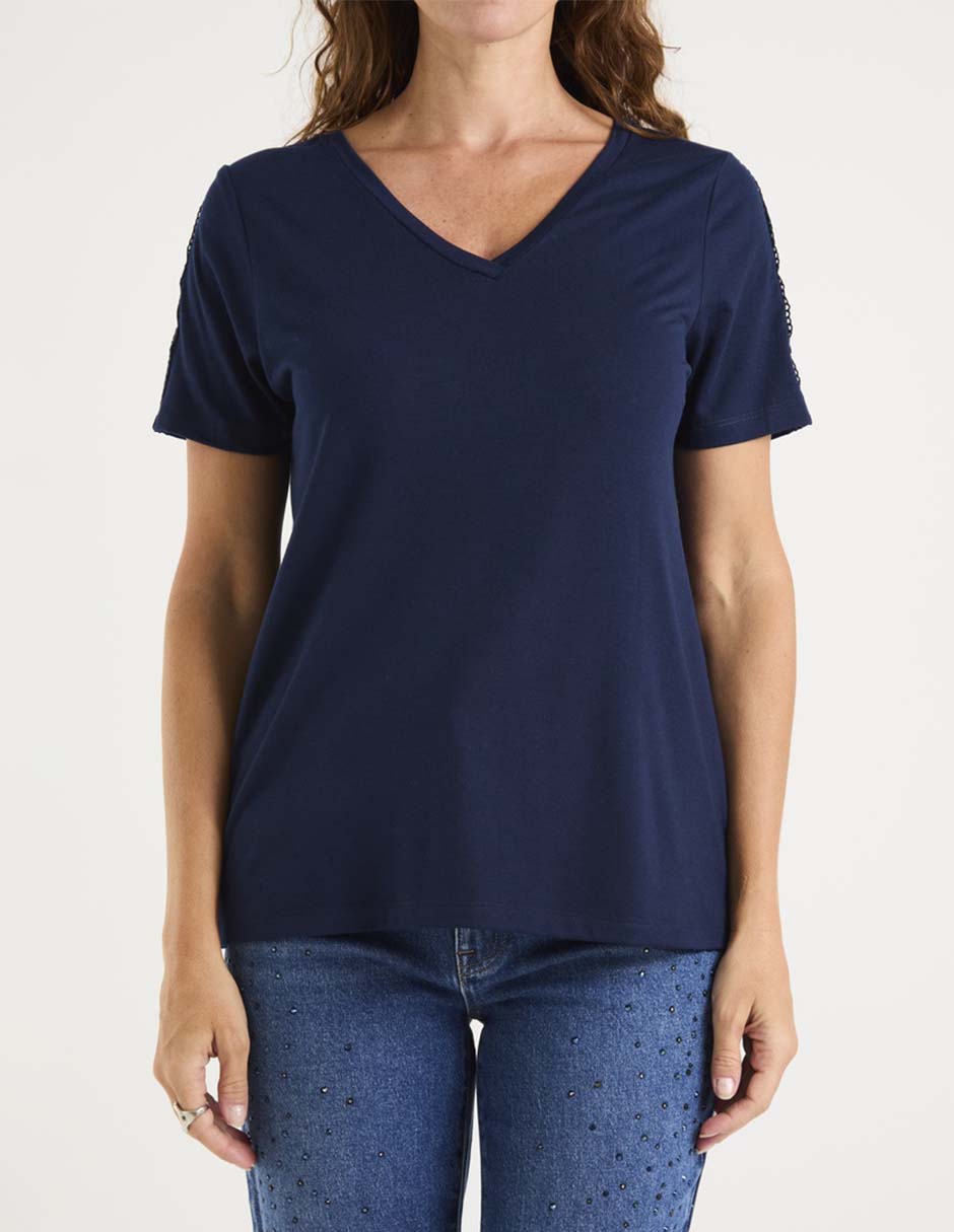 Playera manga corta cuello V para mujer 5