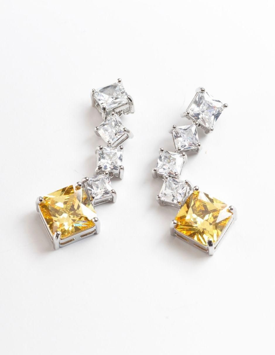 Aretes largos Soleil con acabado baño rodio zirconia 2