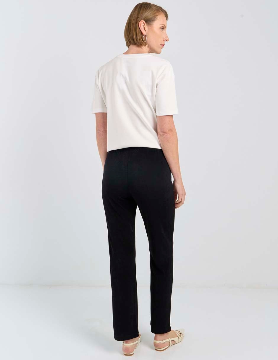 Pantalón relaxed Travelers regular para mujer 2