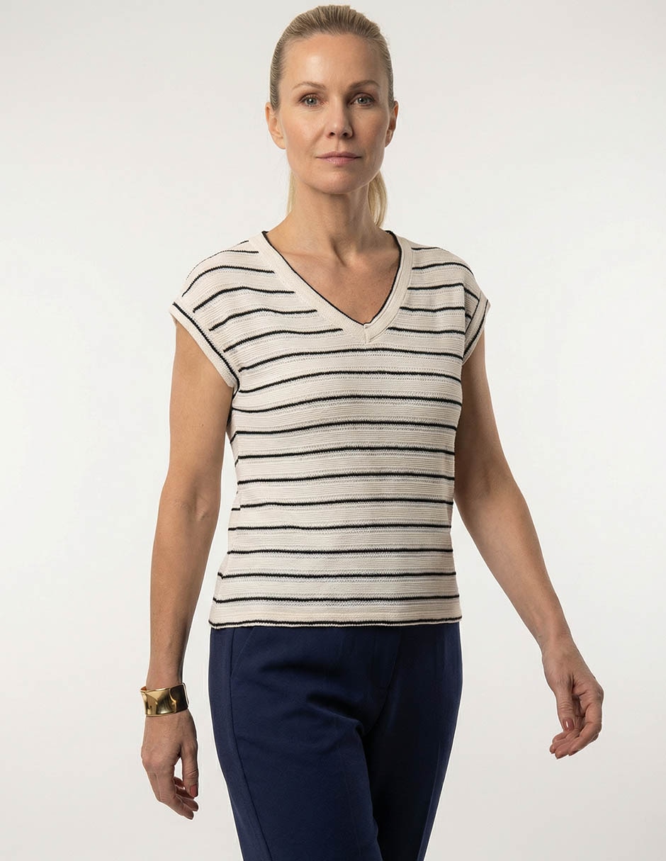 Playera manga corta cuello V para mujer