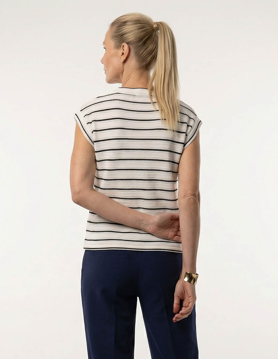 Playera manga corta cuello V para mujer 2