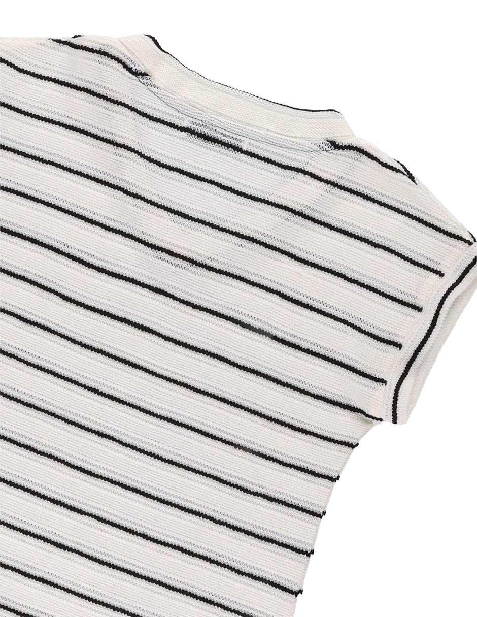 Playera manga corta cuello V para mujer 5