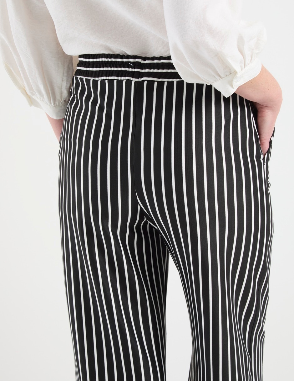 Pantalón capri regular para mujer 5