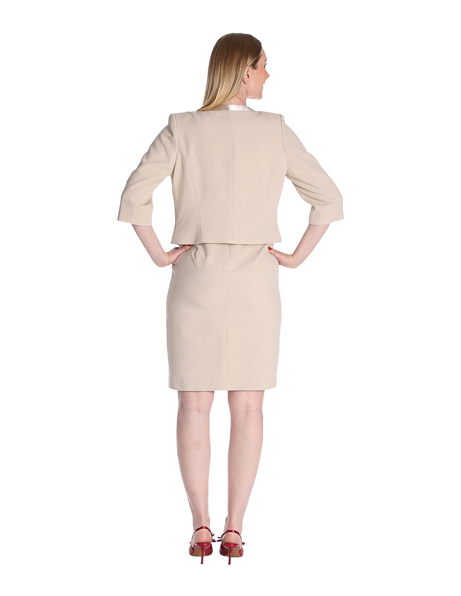 Conjunto de vestir para mujer 4