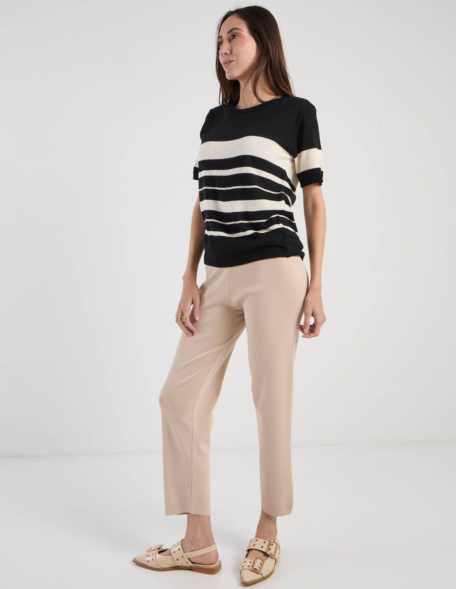 Playera manga corta cuello redondo para mujer 3