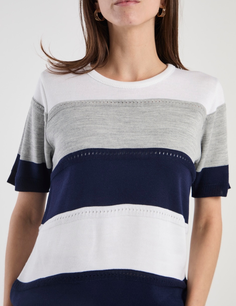 Playera manga corta cuello redondo para mujer 4