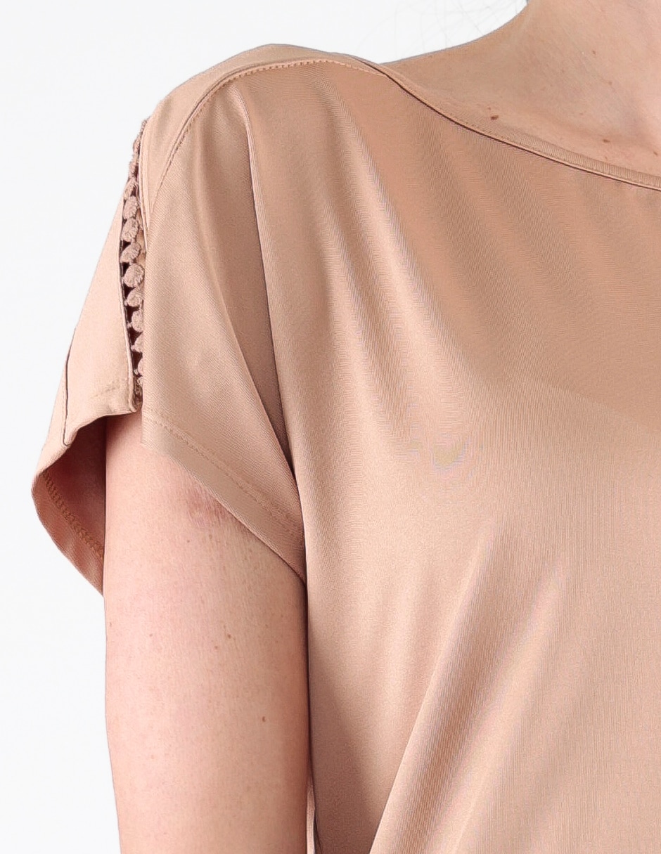 Blusa manga corta para mujer 4