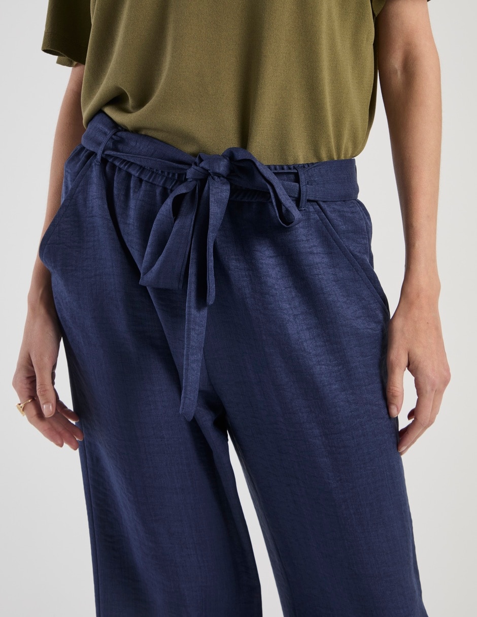 Pantalón amplio para mujer 9