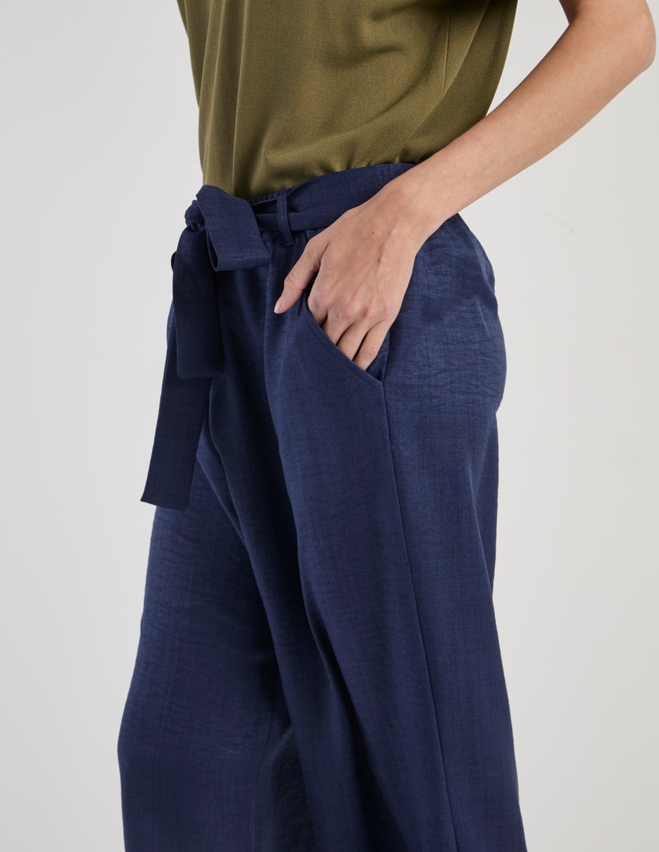 Pantalón amplio para mujer 10