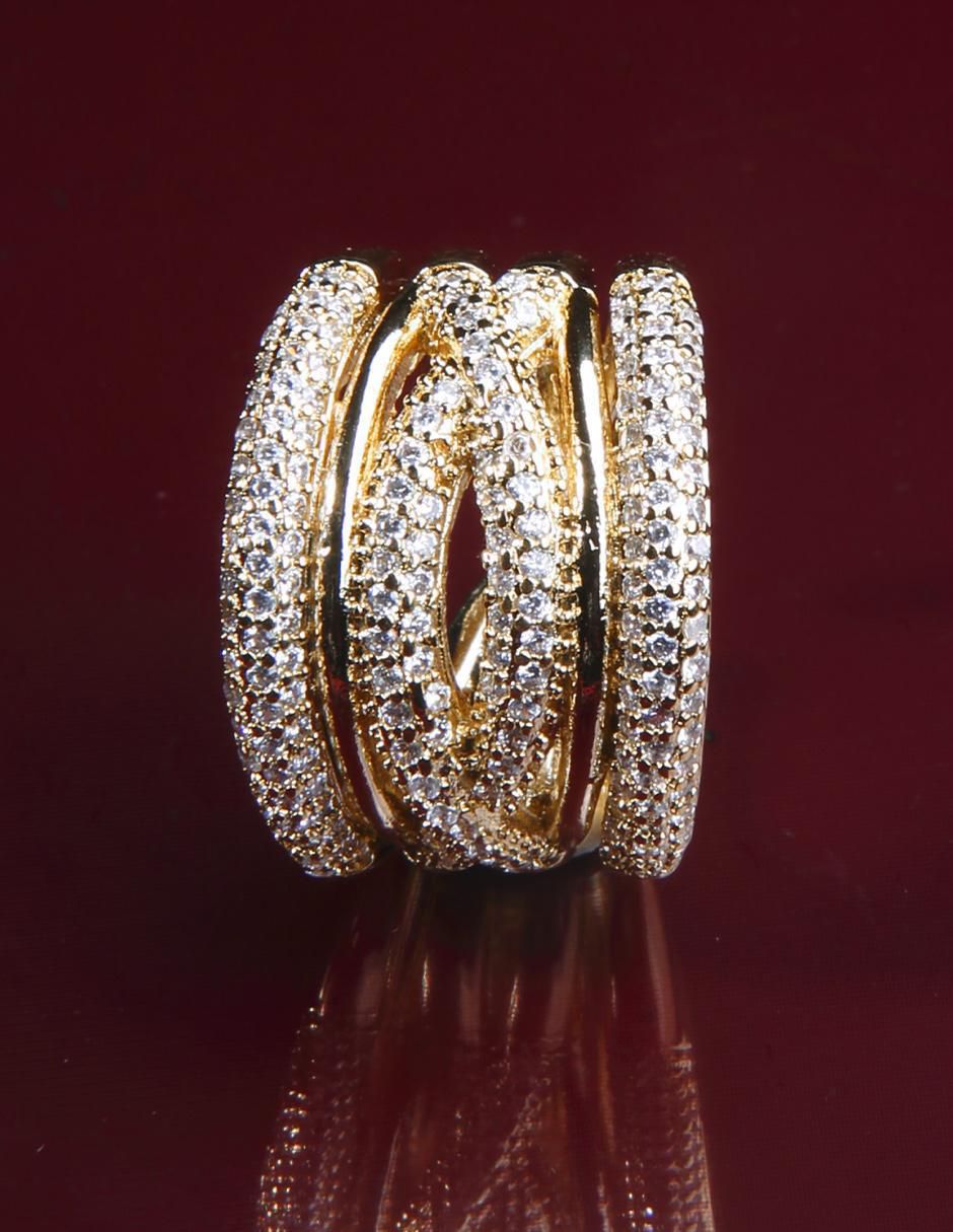 Anillo Imperio con acabado baño de oro 18 K
zirconia 5